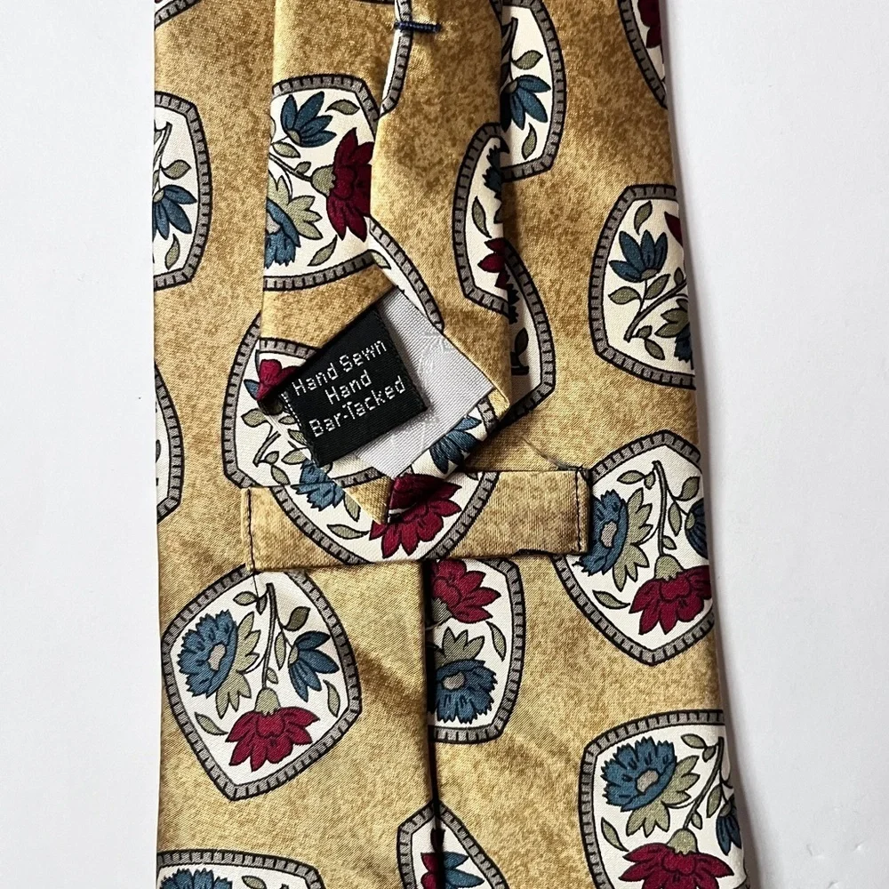 Oscar De La Renta Couture Gold Silk Velour No. 44 Floral Men’s Designer Neck Tie